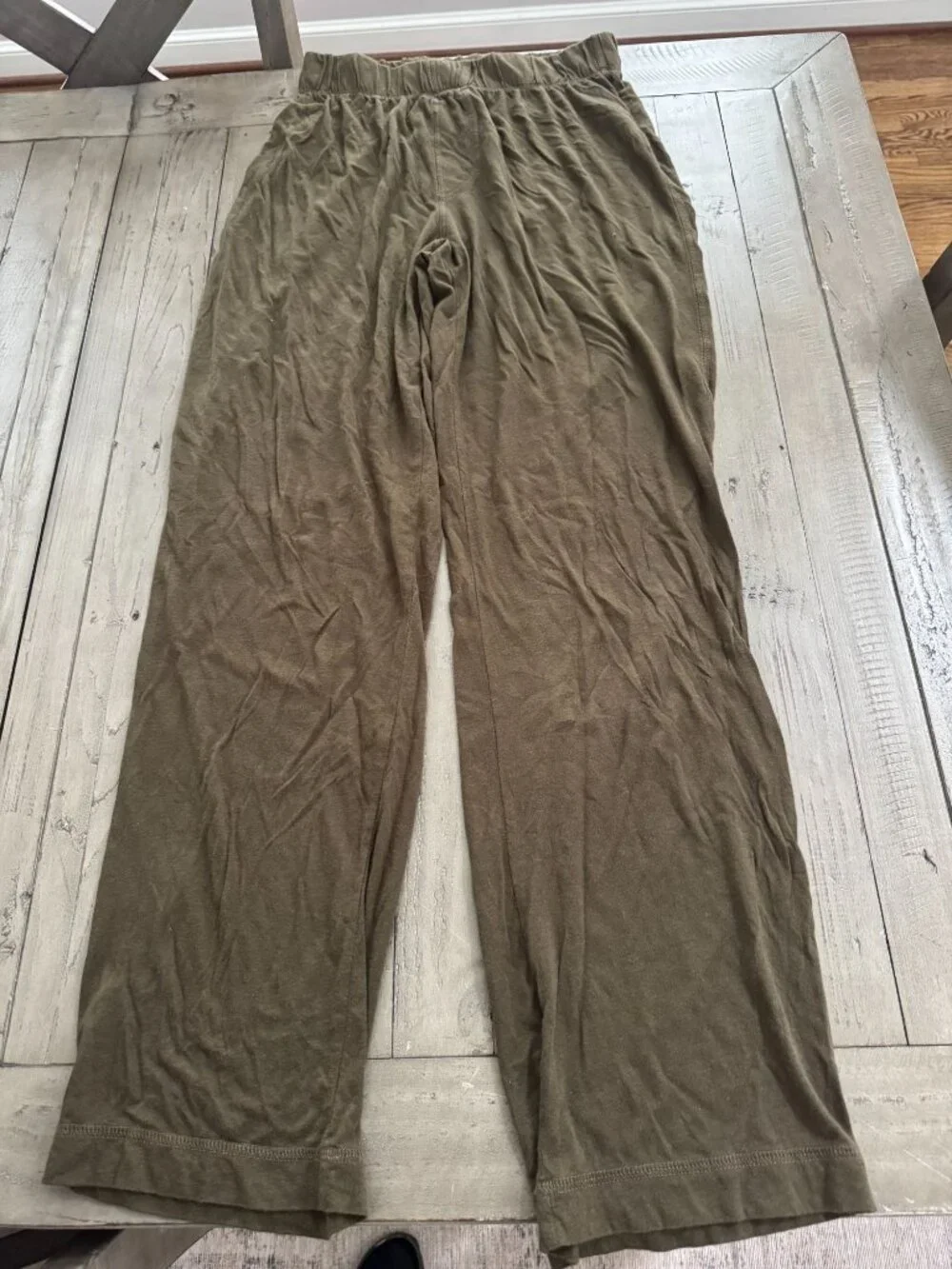 ETERNE ÉTERNE Chloe Lounge Pants Moss Green Size Small